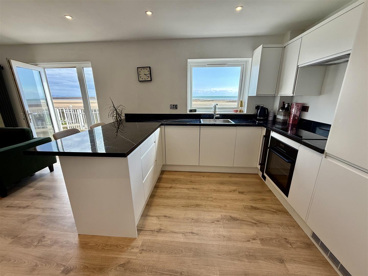 Camona Drive, Marina, Swansea, SA1 1YJ